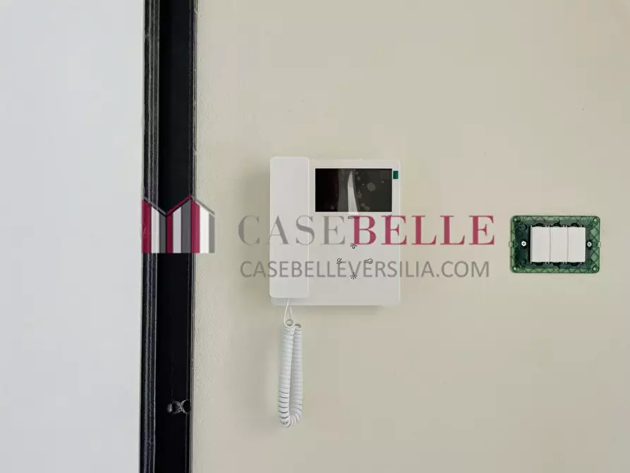 Immagine 2 di Mansarda in vendita  a Pietrasanta