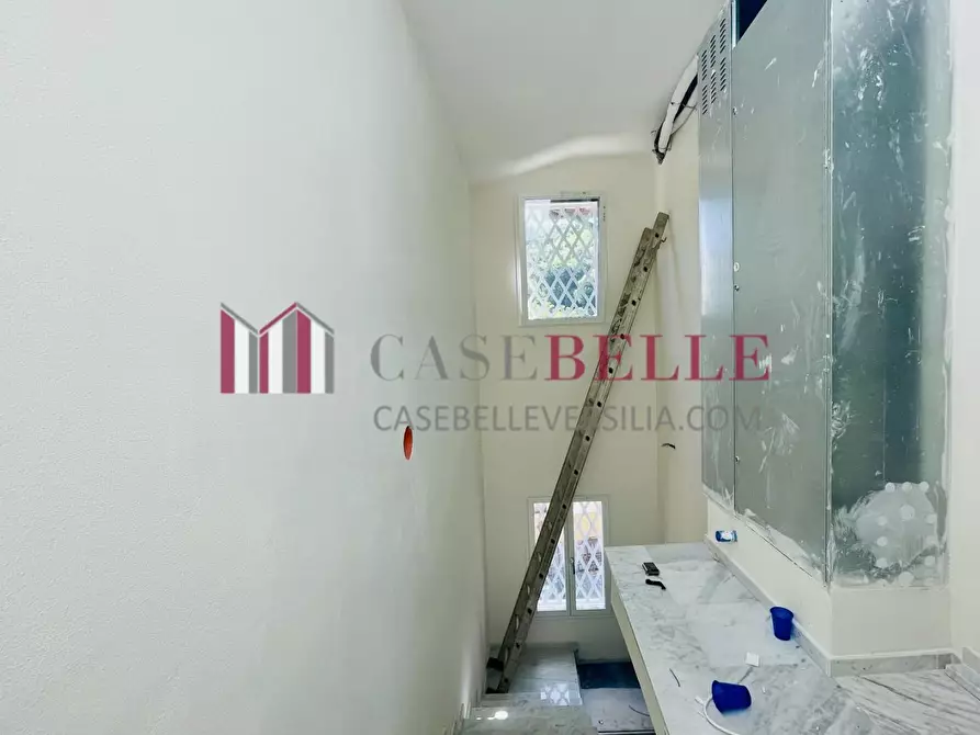 Immagine 13 di Mansarda in vendita  a Pietrasanta