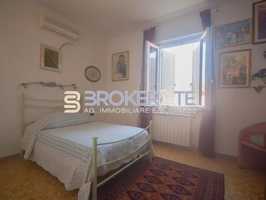 Immagine 5 di Appartamento in vendita  a Ortonovo