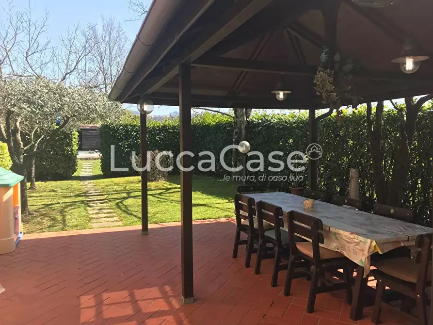 Immagine 72 di Villa in vendita  a Barga