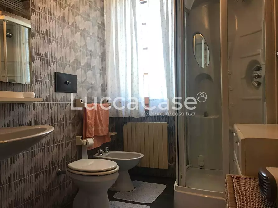 Immagine 40 di Villa in vendita  a Barga