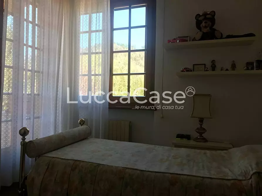 Immagine 39 di Villa in vendita  a Barga