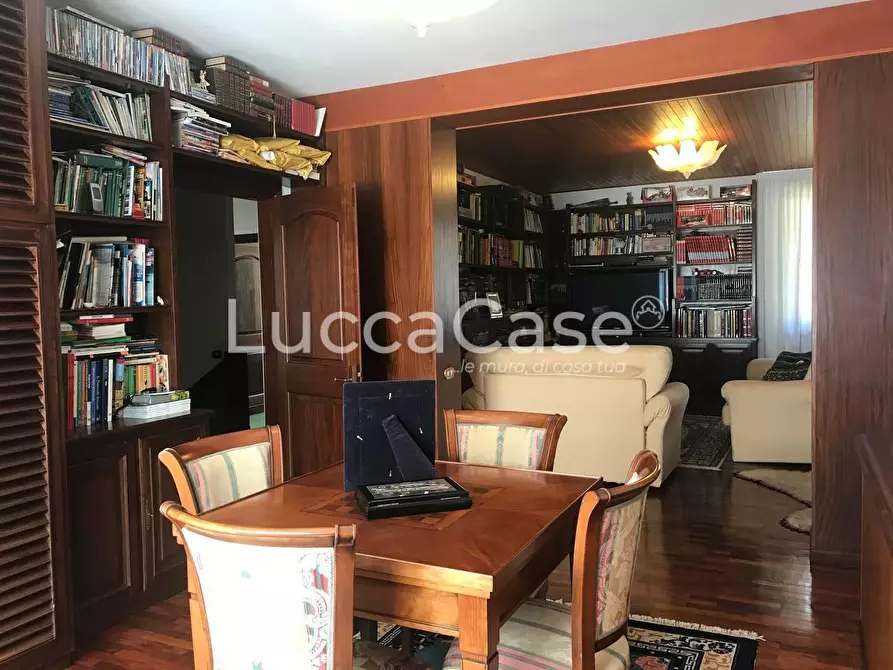 Immagine 52 di Villa in vendita  a Barga