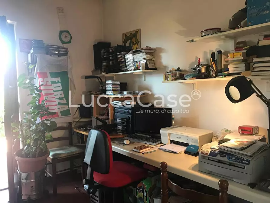 Immagine 68 di Villa in vendita  a Barga