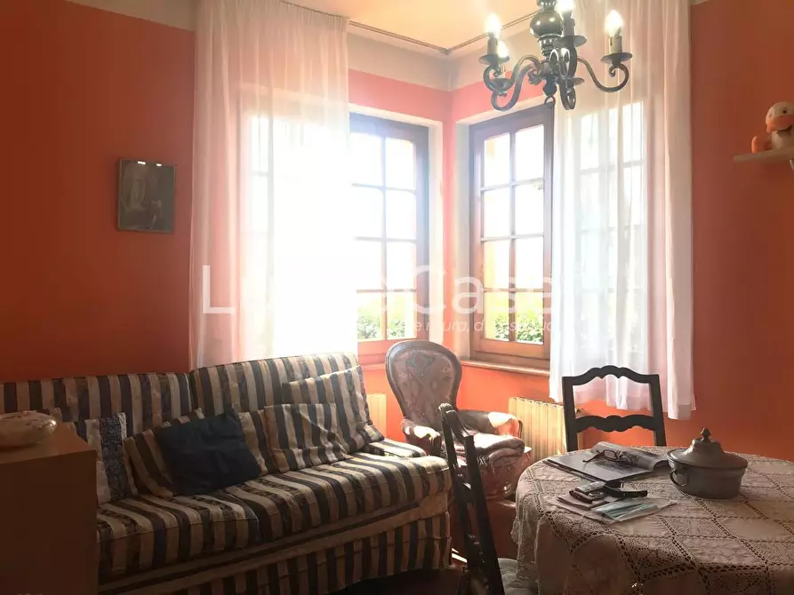 Immagine 25 di Villa in vendita  a Barga