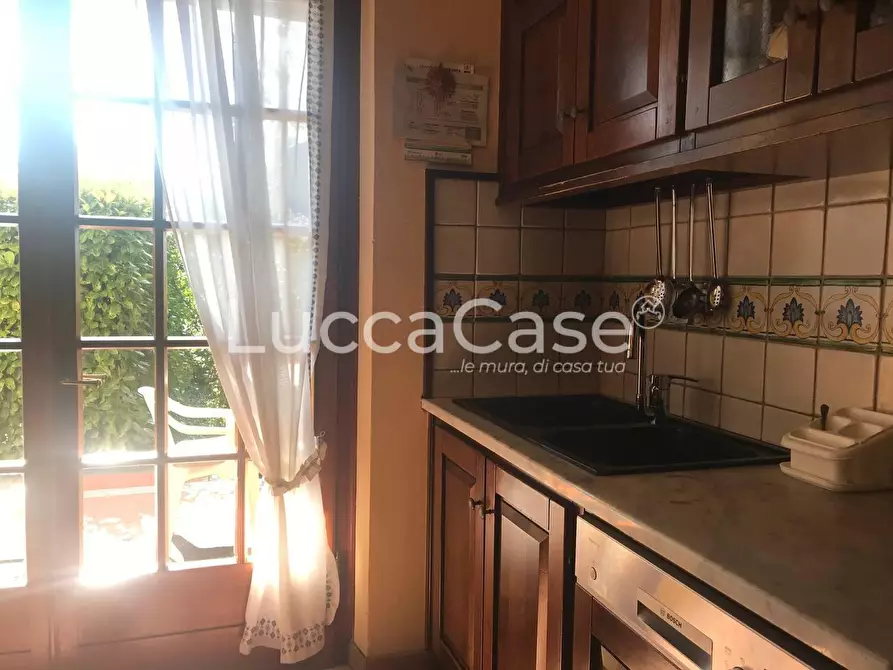 Immagine 21 di Villa in vendita  a Barga