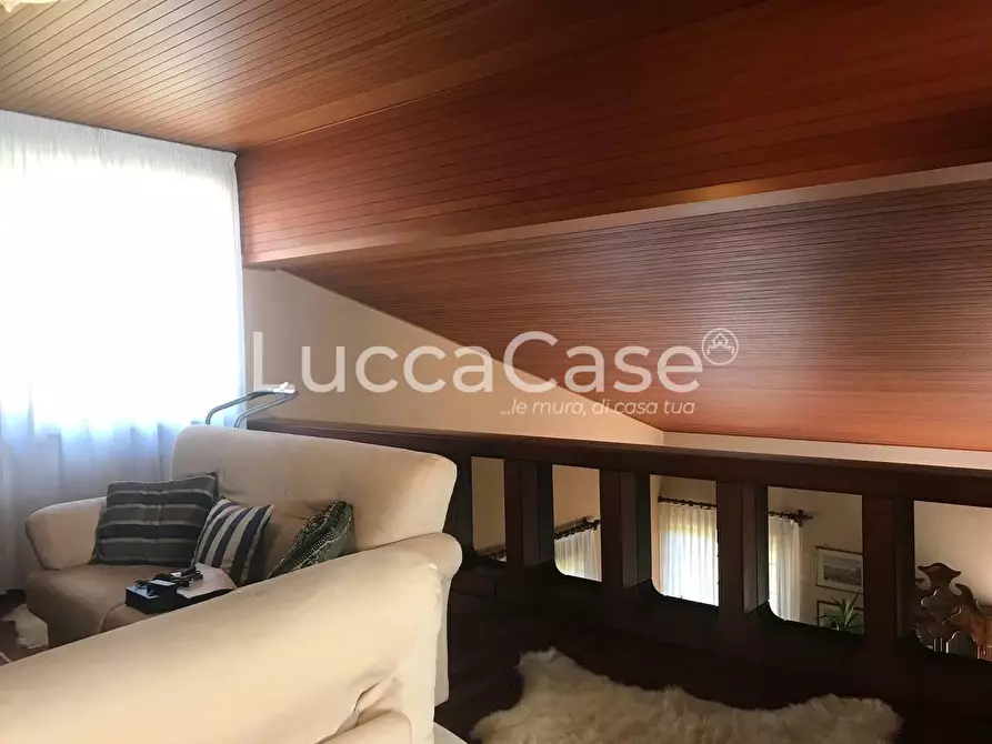 Immagine 46 di Villa in vendita  a Barga