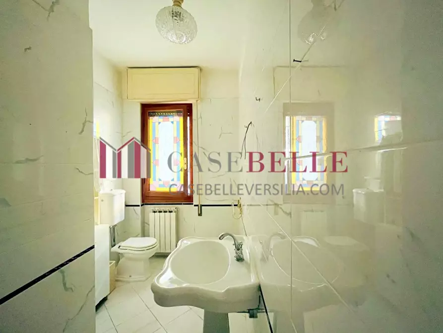 Immagine 6 di Casa semindipendente in vendita  a Viareggio