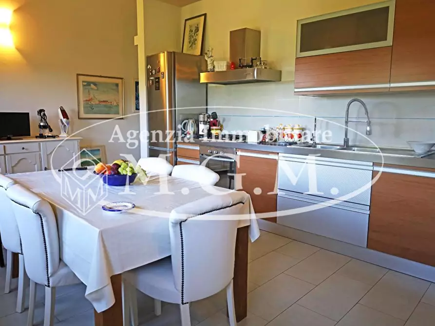 Immagine 11 di Appartamento in vendita  a Pontedera