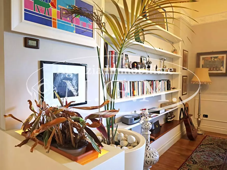 Immagine 12 di Appartamento in vendita  a Pontedera