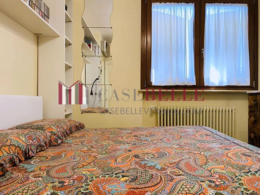 Immagine 60 di Villa in vendita  a Viareggio