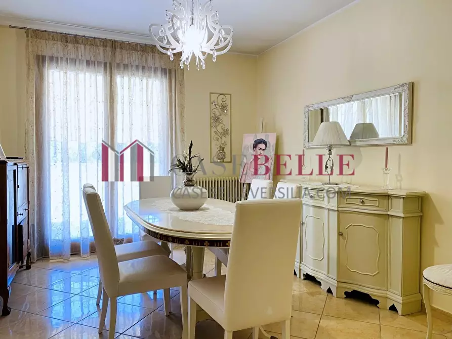Immagine 19 di Villa in vendita  a Viareggio