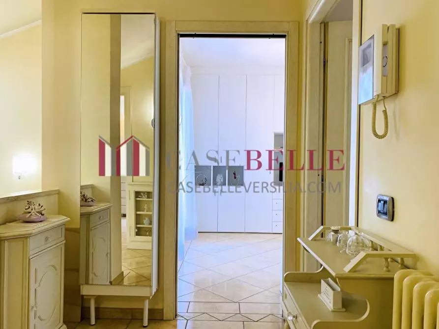 Immagine 63 di Villa in vendita  a Viareggio