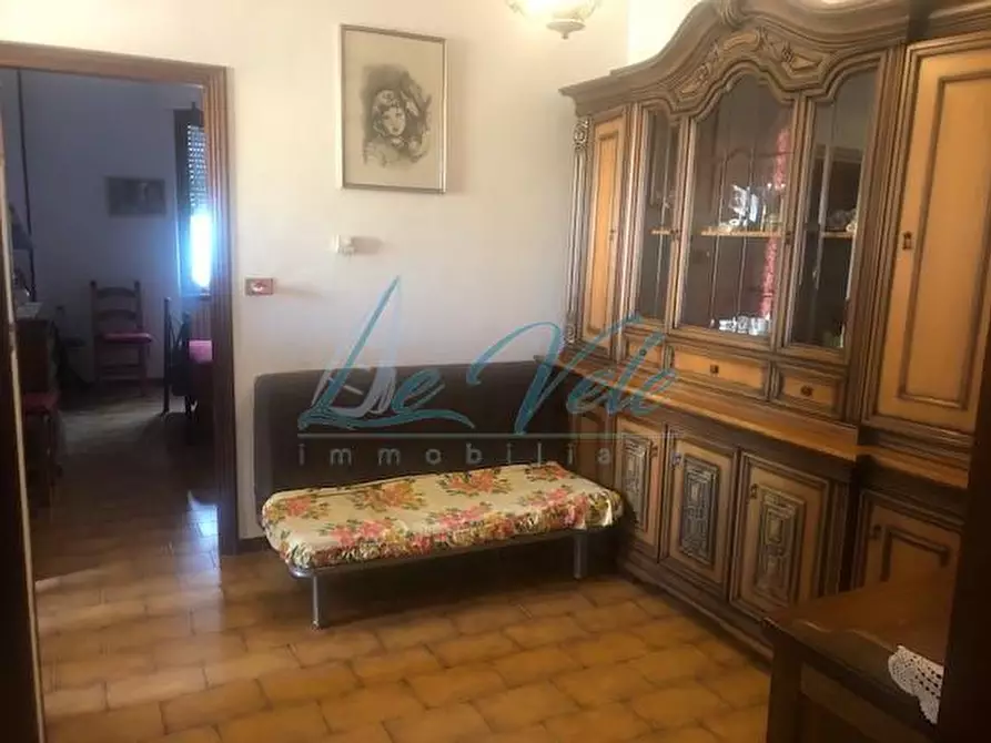 Immagine 13 di Casa bifamiliare in vendita  a Massa