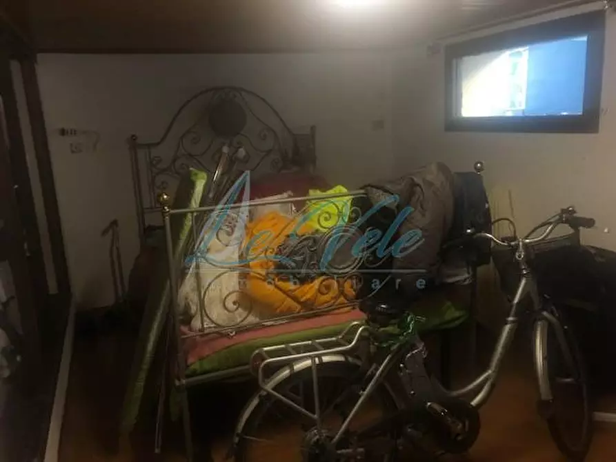 Immagine 34 di Casa bifamiliare in vendita  a Massa