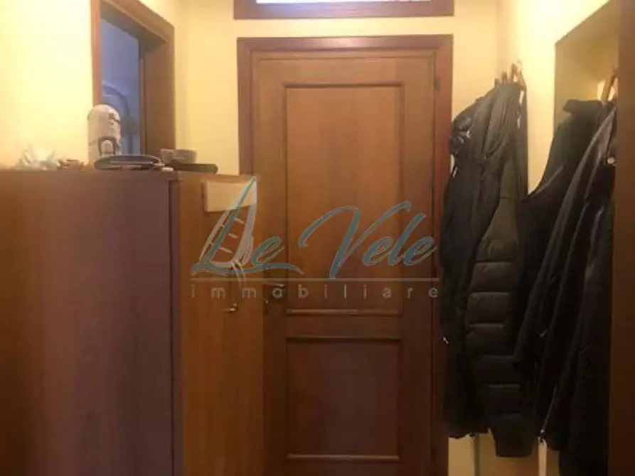 Immagine 40 di Casa bifamiliare in vendita  a Massa
