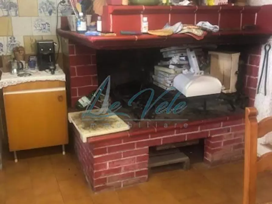 Immagine 30 di Casa bifamiliare in vendita  a Massa