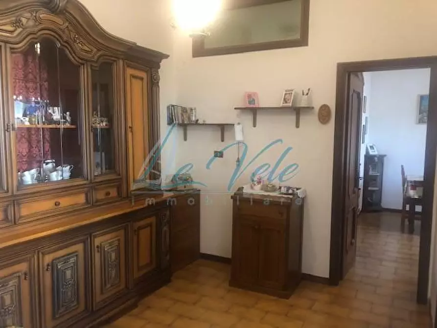 Immagine 14 di Casa bifamiliare in vendita  a Massa