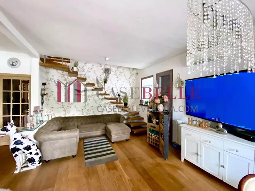 Immagine 8 di Casa indipendente in vendita  a Viareggio