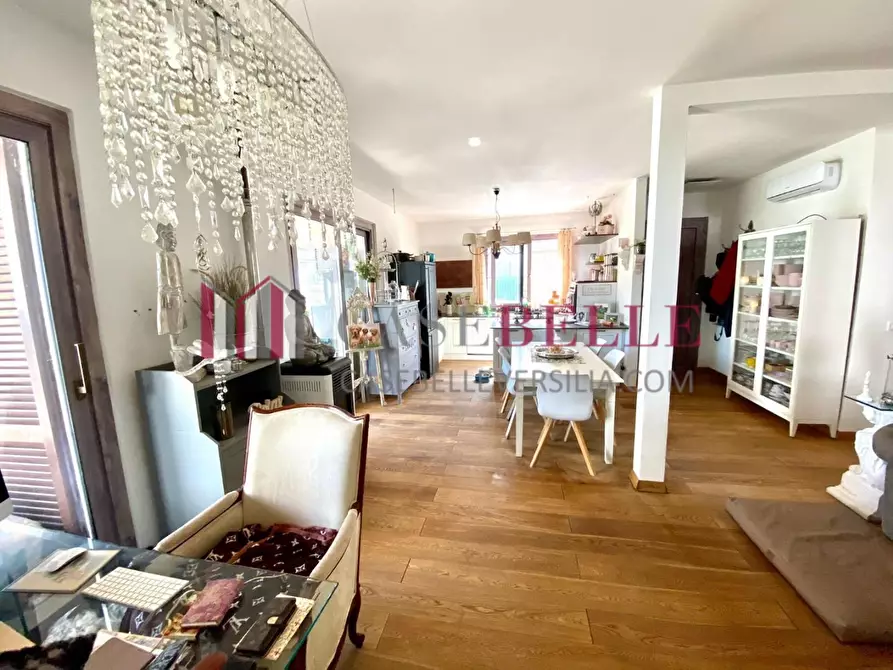 Immagine 2 di Casa indipendente in vendita  a Viareggio