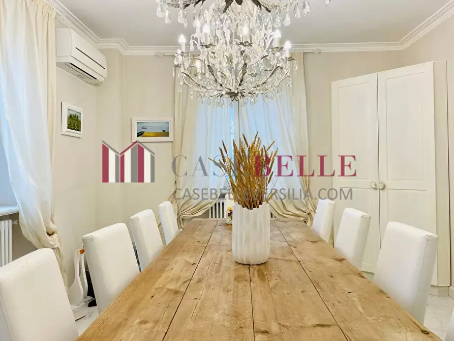 Immagine 6 di Villa in vendita  a Forte Dei Marmi