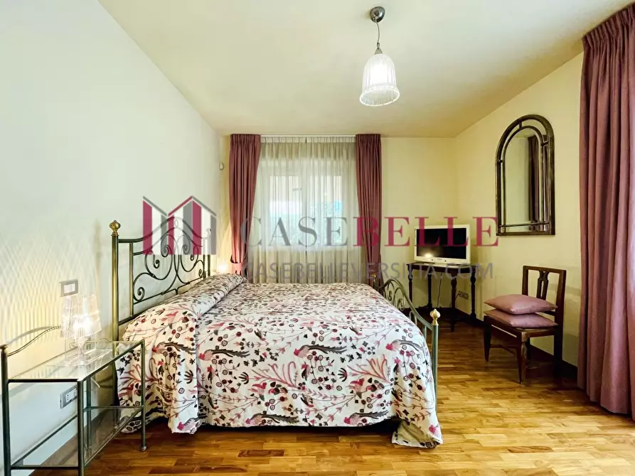 Immagine 26 di Casa indipendente in vendita  a Forte Dei Marmi
