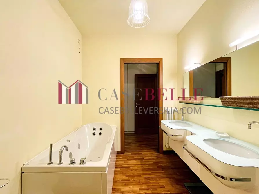 Immagine 24 di Casa indipendente in vendita  a Forte Dei Marmi