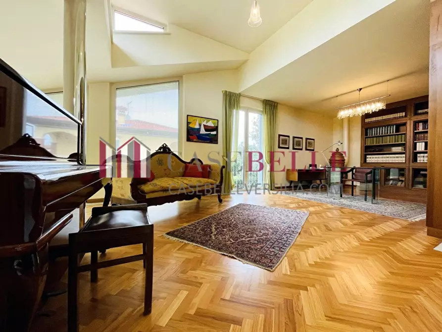 Immagine 32 di Casa indipendente in vendita  a Forte Dei Marmi