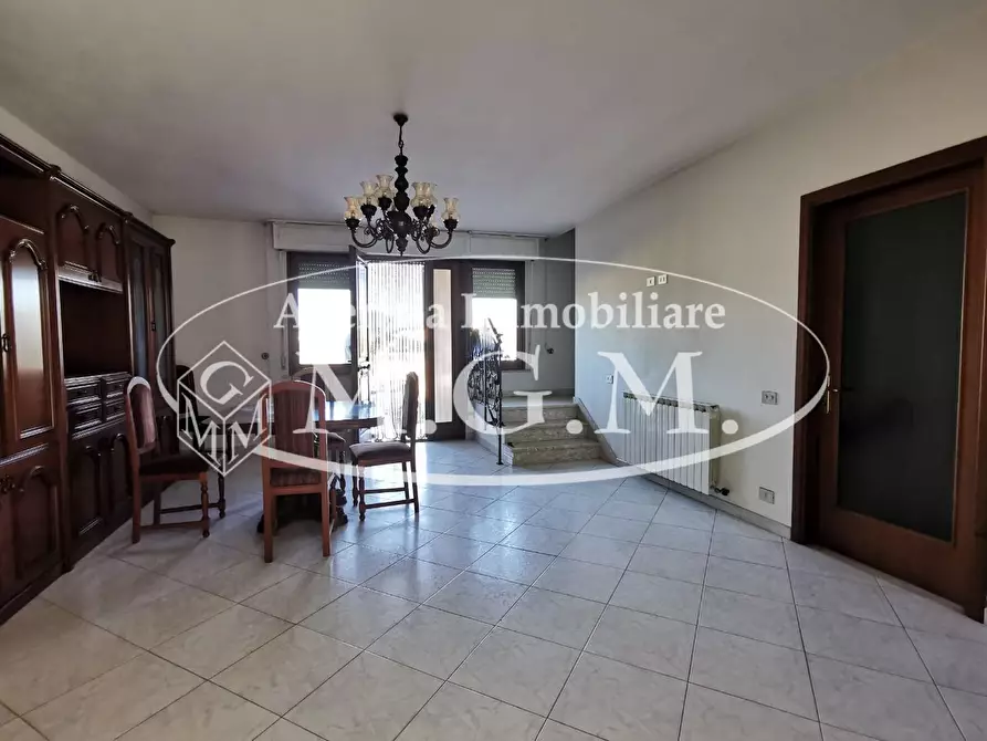 Immagine 2 di Villetta a schiera in vendita  a Castelfranco Di Sotto