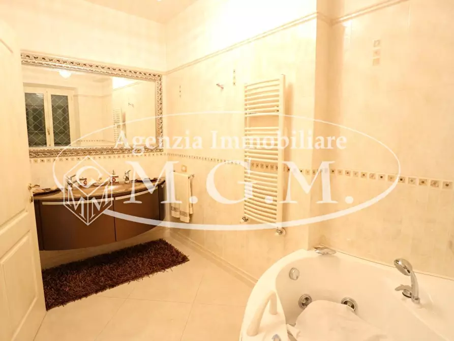 Immagine 30 di Casa indipendente in vendita  a Pontedera