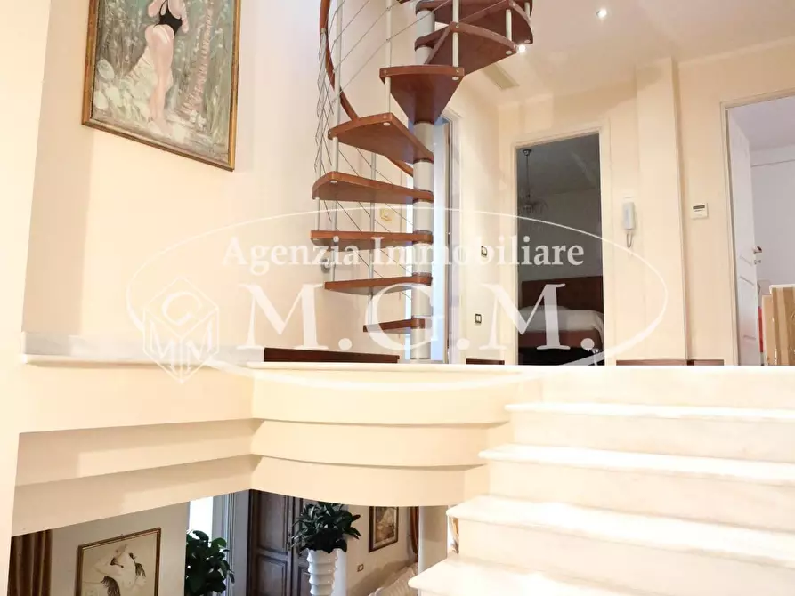 Immagine 16 di Casa indipendente in vendita  a Pontedera