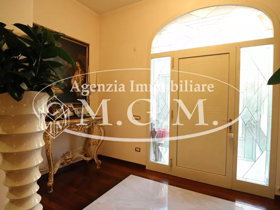 Immagine 13 di Casa indipendente in vendita  a Pontedera