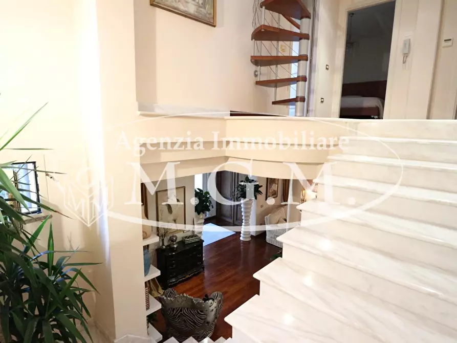 Immagine 15 di Casa indipendente in vendita  a Pontedera