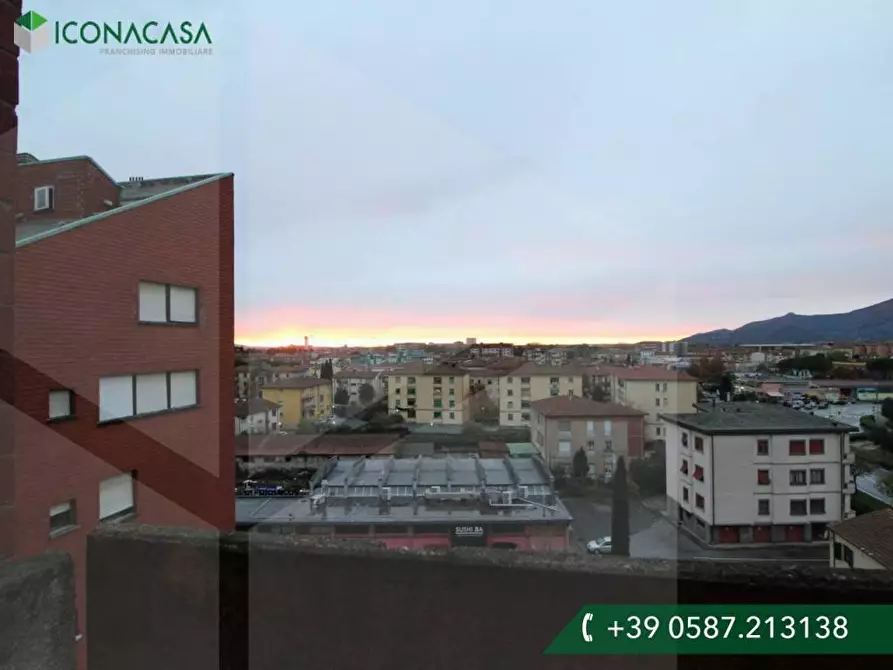 Immagine 49 di Appartamento in vendita  a Pontedera