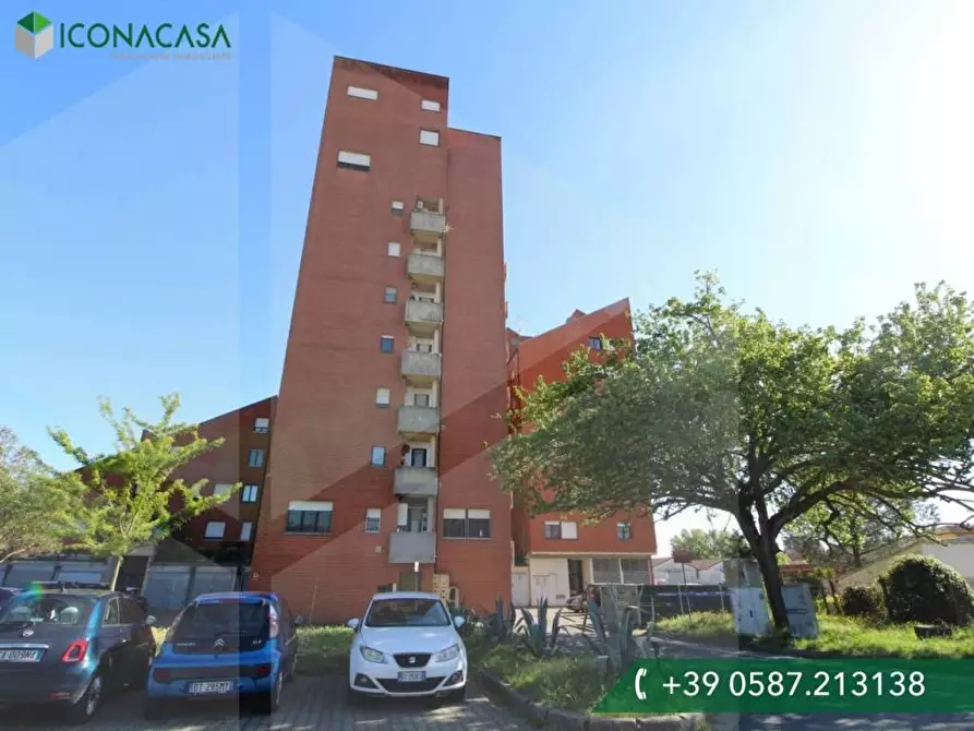 Immagine 43 di Appartamento in vendita  a Pontedera