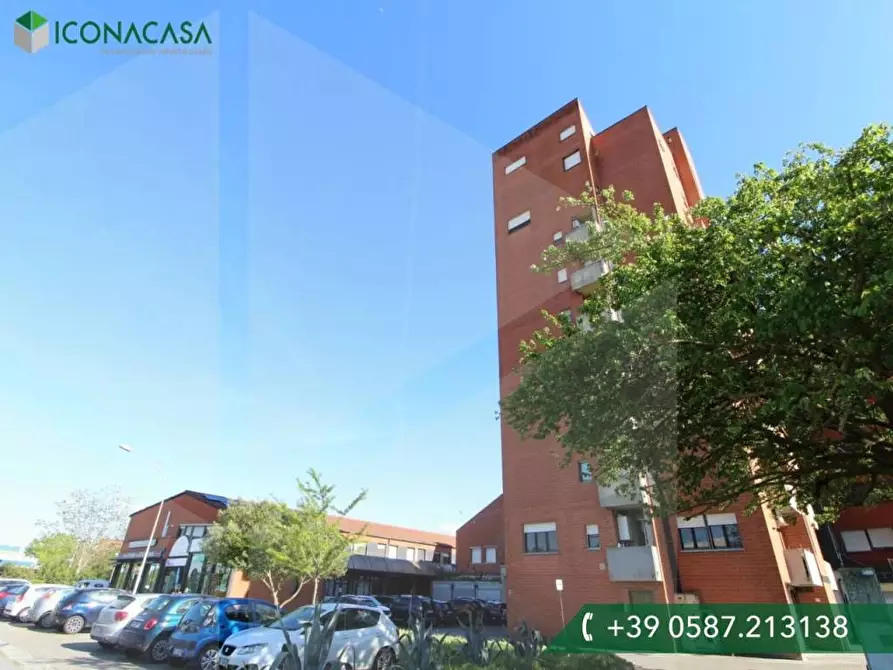 Immagine 44 di Appartamento in vendita  a Pontedera