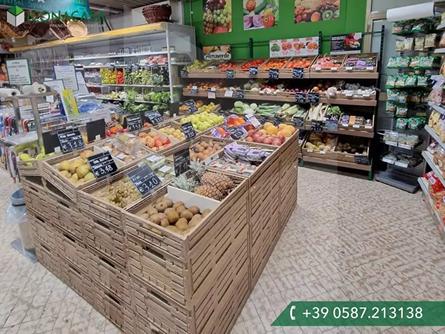 Immagine 39 di Capannone industriale in vendita  a Pontedera