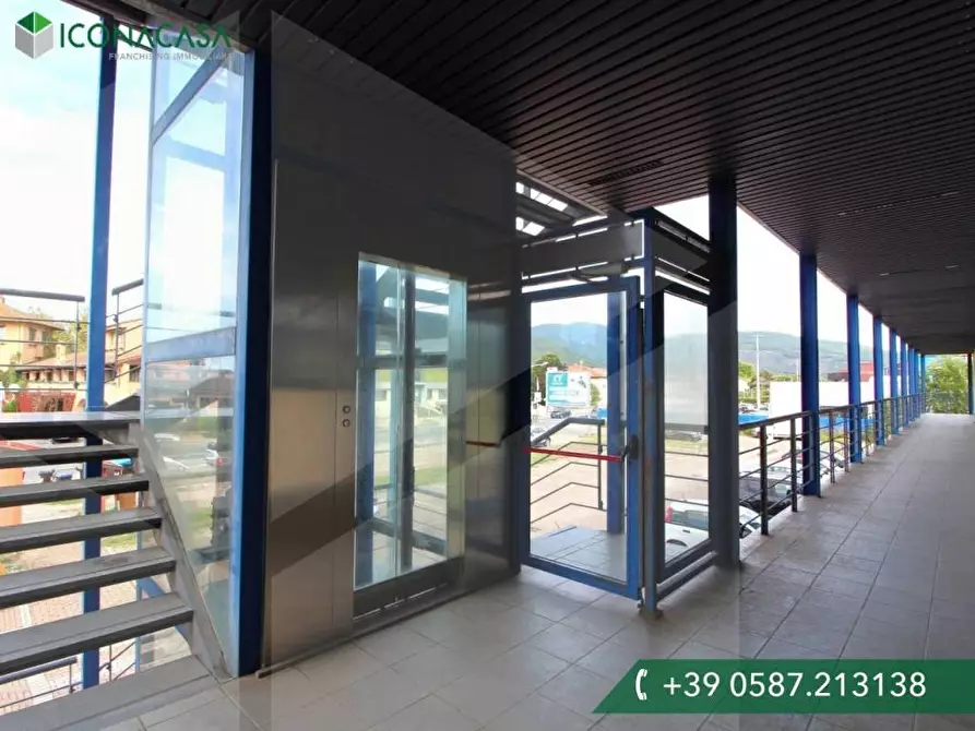 Immagine 10 di Ufficio in vendita  a Bientina