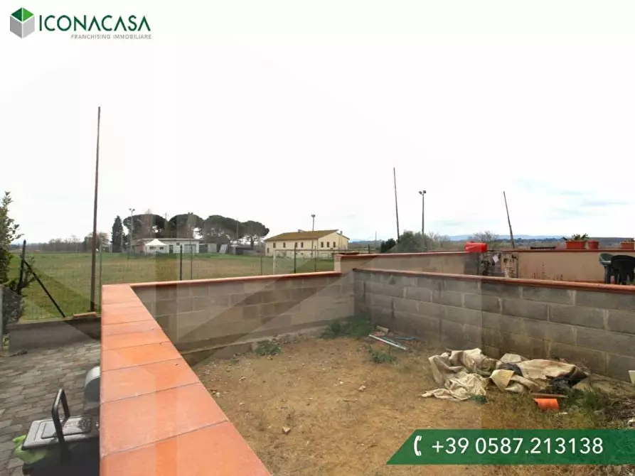 Immagine 17 di Appartamento in vendita  a Pontedera