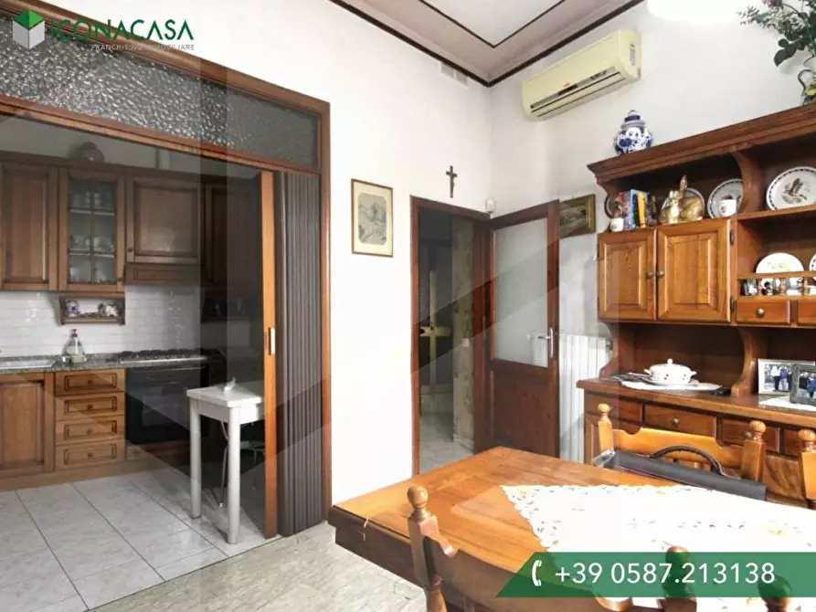 Immagine 37 di Appartamento in vendita  a Pontedera