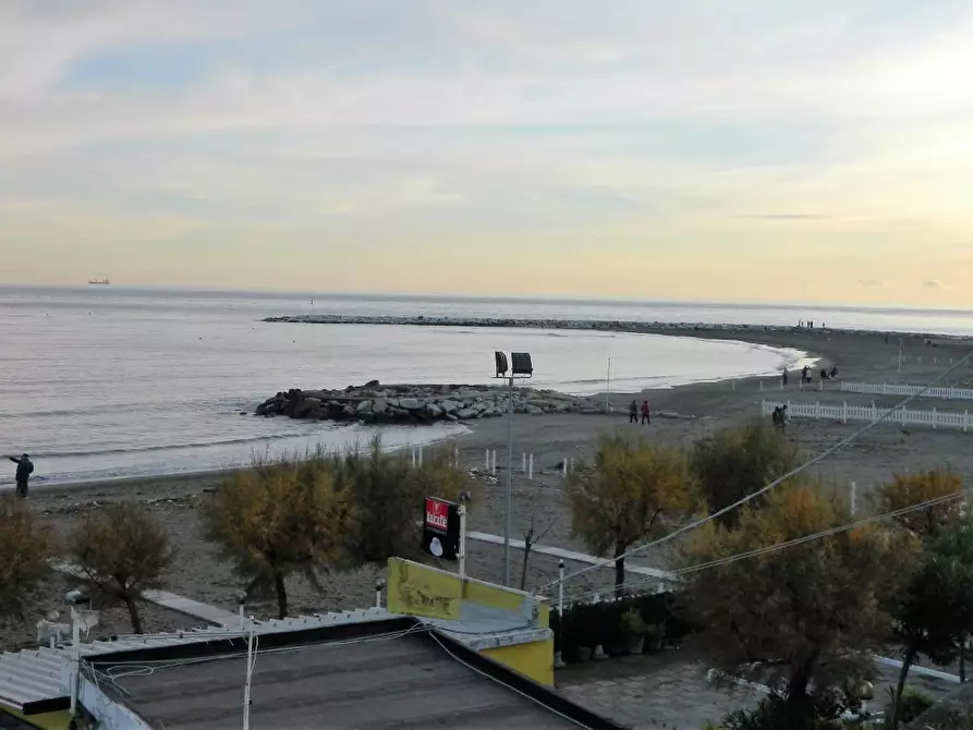 Immagine 13 di Appartamento in vendita  a Ameglia