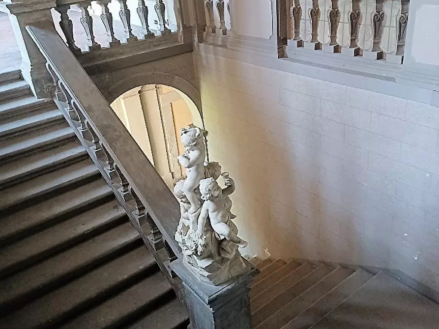 Immagine 7 di Ufficio in vendita  a Pisa