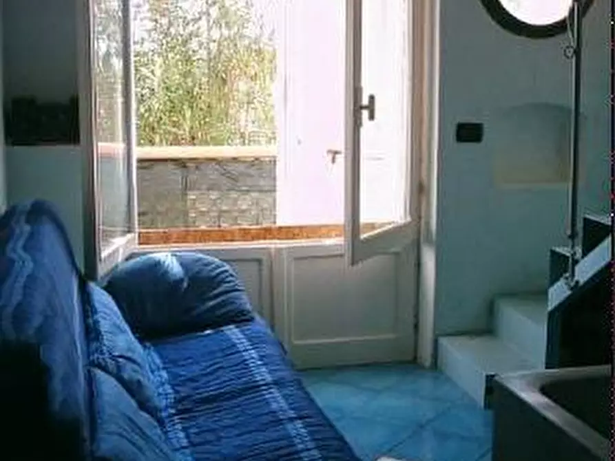 Immagine 3 di Appartamento in vendita  a Ameglia