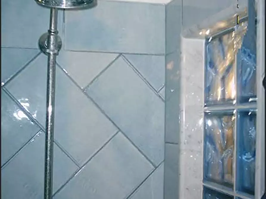 Immagine 10 di Appartamento in vendita  a Ameglia