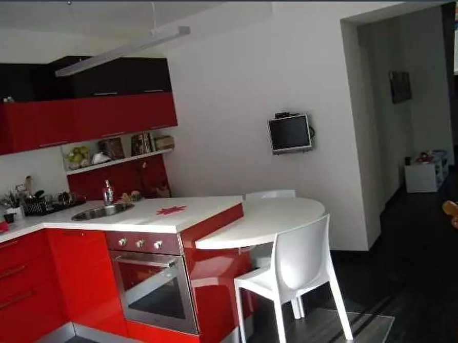 Immagine 5 di Casa semindipendente in vendita  a Carrara