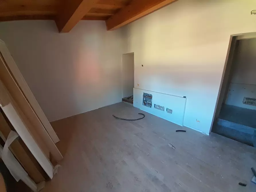 Immagine 16 di Appartamento in vendita  a Pisa