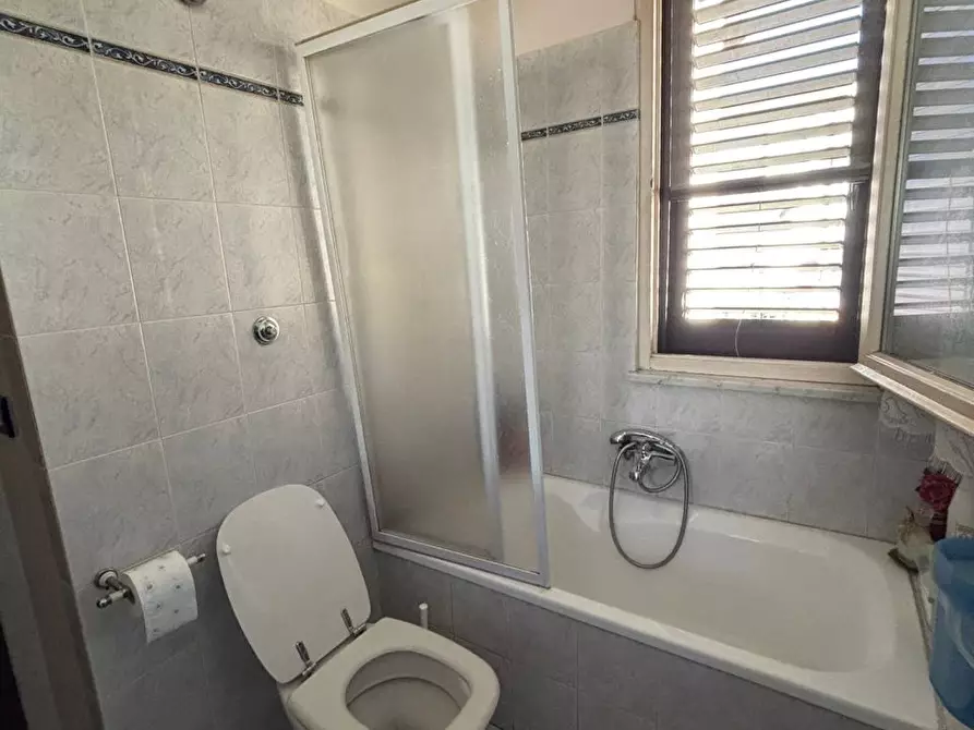 Immagine 4 di Villa in vendita  a Pisa