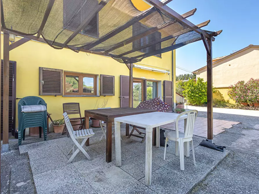 Immagine 3 di Casa indipendente in vendita  a Pisa