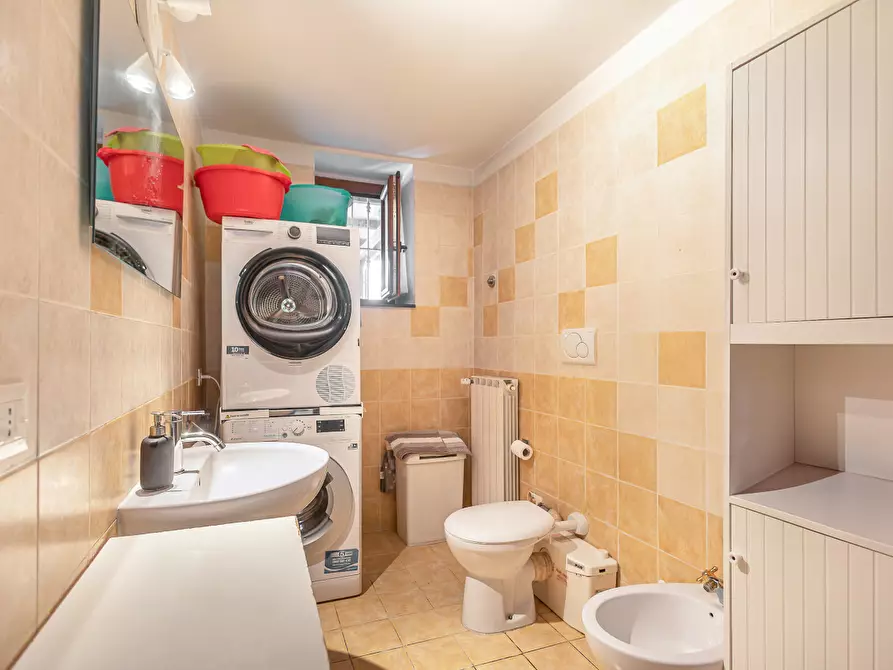 Immagine 11 di Casa indipendente in vendita  a Pisa