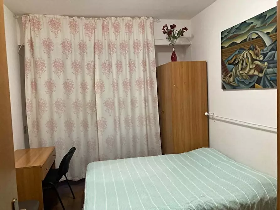 Immagine 11 di Appartamento in vendita  a Pisa